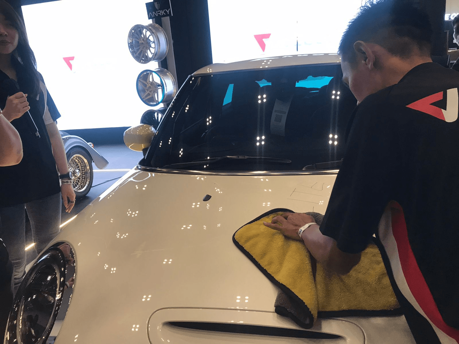 TDA Luxury Cars Kembangkan VROST, PPF dan Kaca Film yang Anti Yellowing Selama 5 Tahun dengan fitur Self Healing
